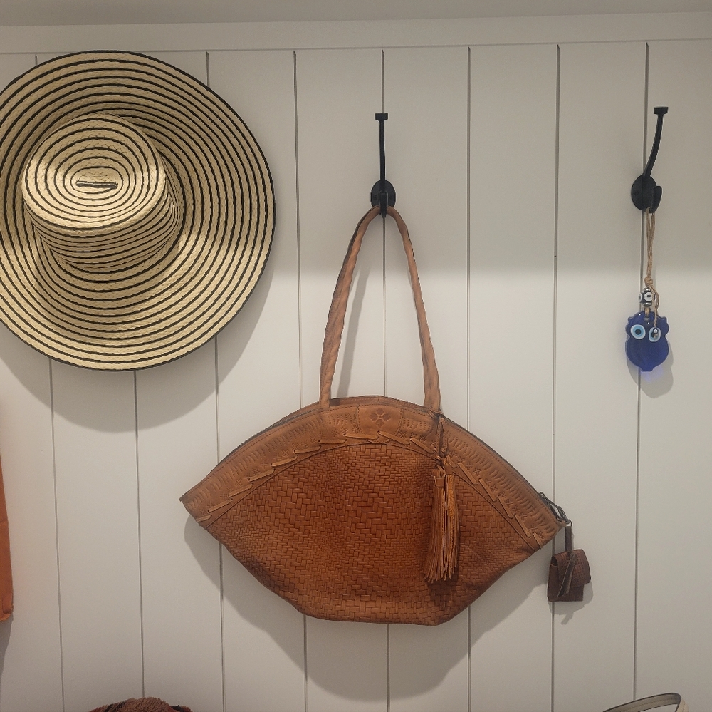 Patricia Nash Tan camel dome tote leather EUC trope tote shoulder bag